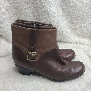 Clark’s Ingalls Dover Brown Side Zip‎ Buckle Boots Booties. Sz 7 Bendables